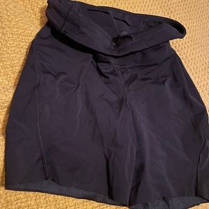 Size 6 Black Lululemon high rise Base Pace 6” shorts